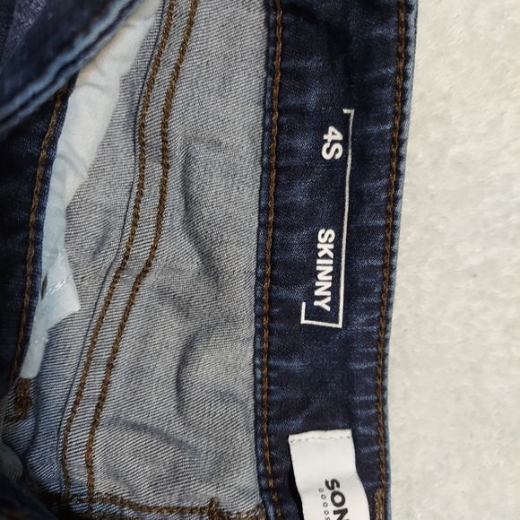 Size 4s sonoma jeans - Picture 2 of 3
